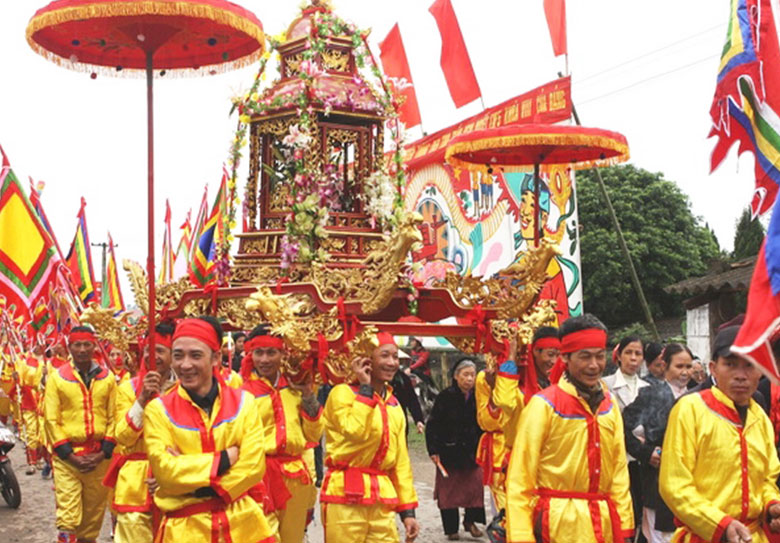 tin-nguong-ton-giao-la-mon-an-tinh-than